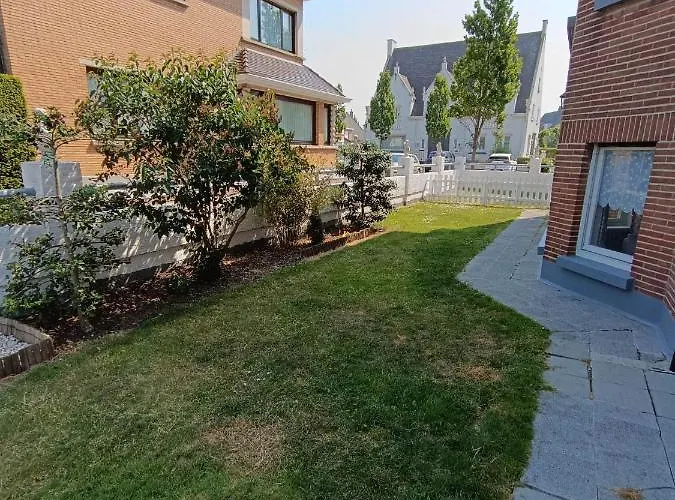 Le White Garden Appartement La Panne